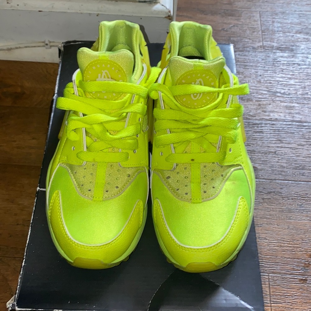 Nike huarache sneakers